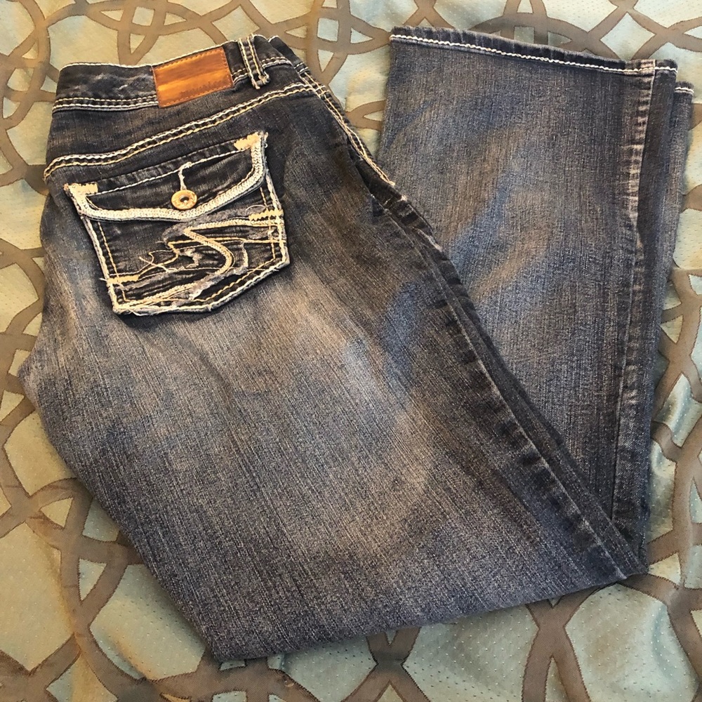 Maurices jeans